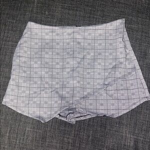 Chic Plaid Women's Skort